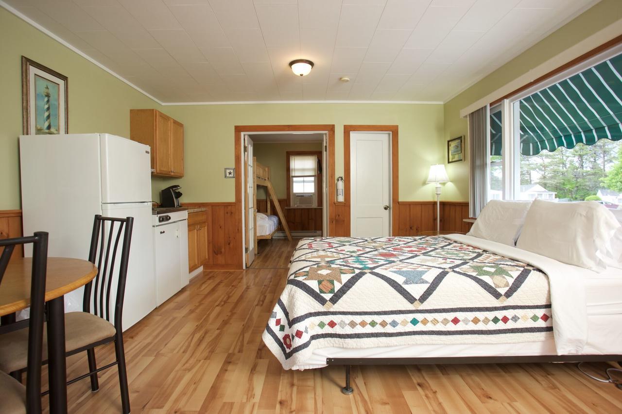 Drake'S Island Resort & Cottages Уелс Екстериор снимка